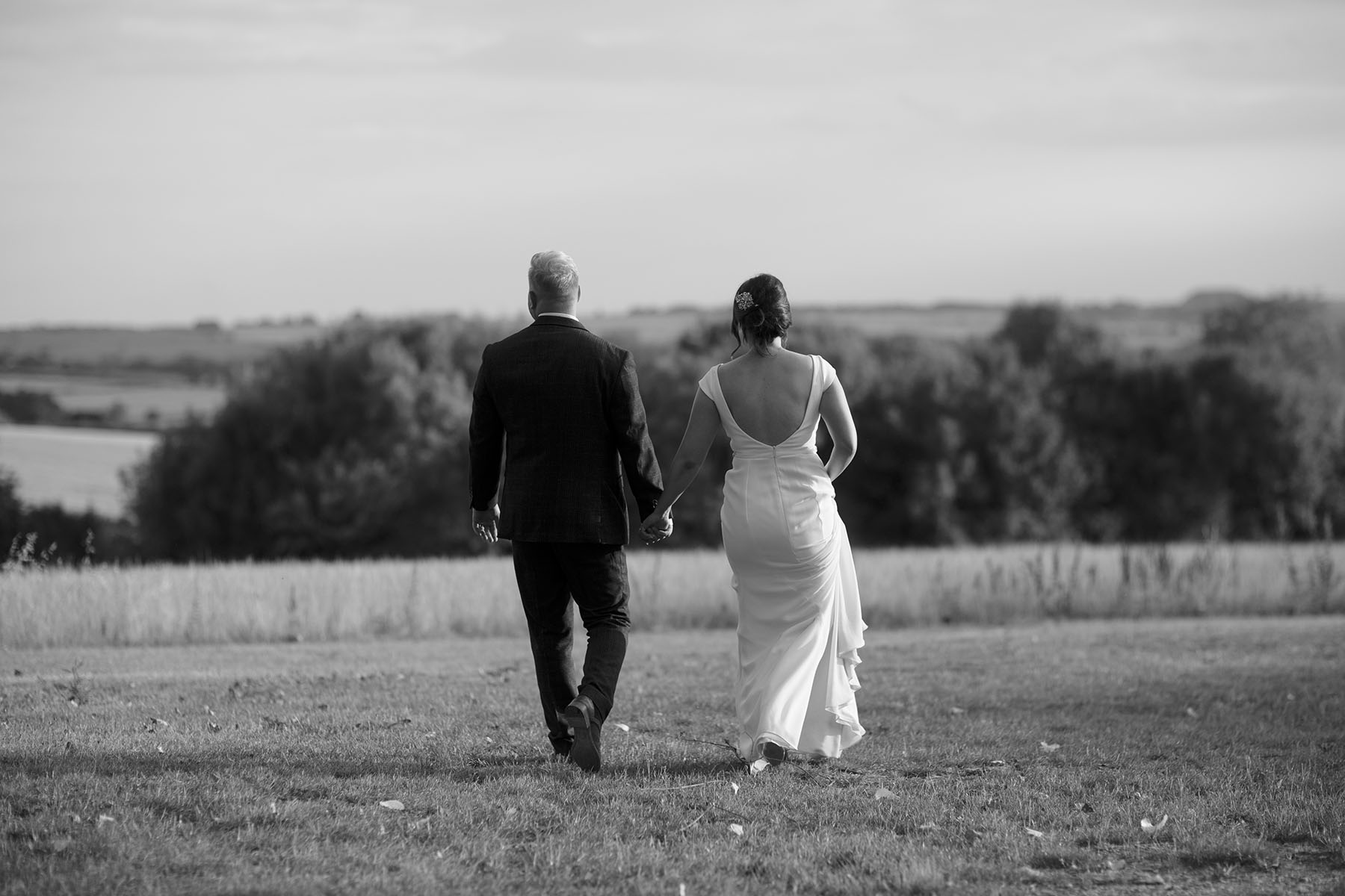 Merriscourt barns wedding Gloucestershire